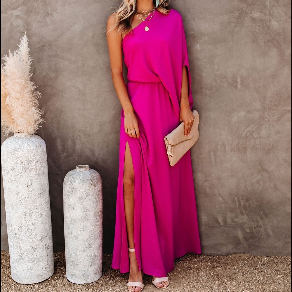 Womens Vici One Shoulder Pink Long Dress Size Large New with tags